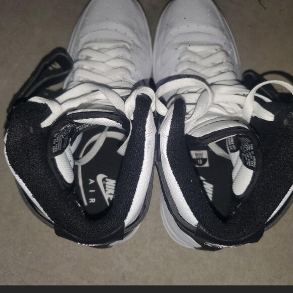 NIKE AF1s Air Hightops - Picture 3 of 4
